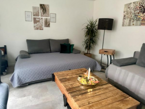 Melanies Apartment
